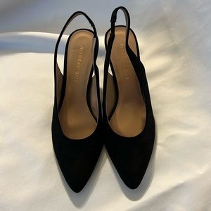 Madden Girl Cayton sling back heel. Black color, size 8.5. Suede like fabric